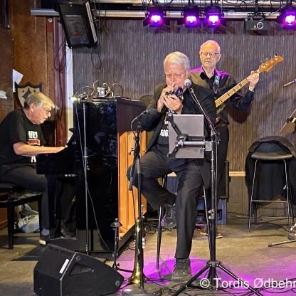 Bilde for arrangement Cafè & Musikk